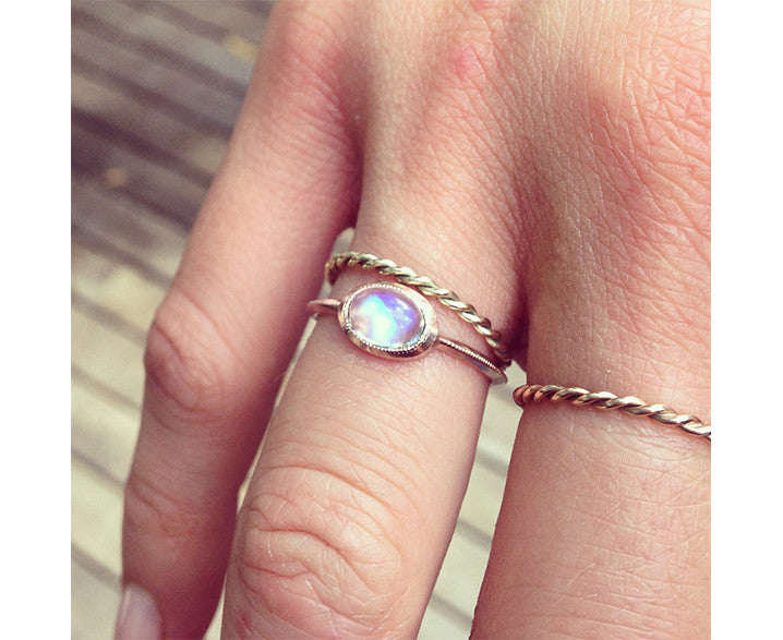 Chroma Ring Oval Gold